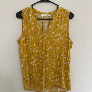 SFERA BASIC Chic Floral V-Neck Blouse in Yellow